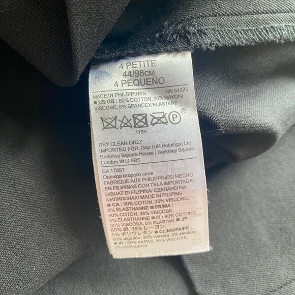 Banana Republic LBD - 4 Petite - Picture 5 of 6